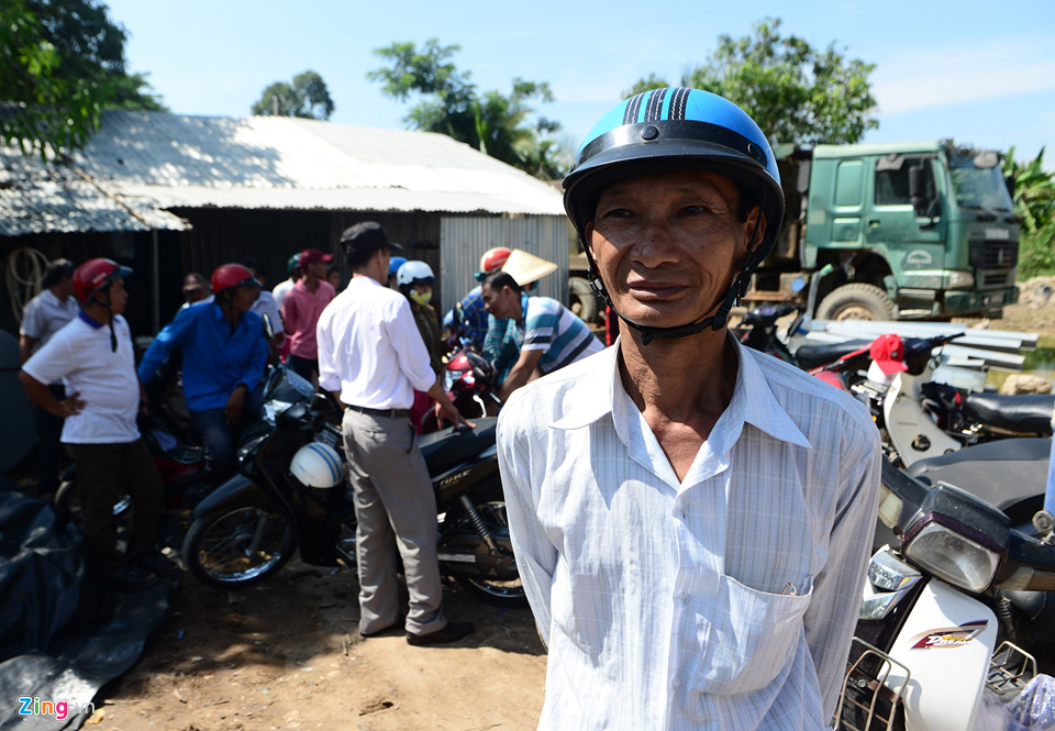 Người miền Tây đội nắng xem khánh thành cầu 3.000 tỷ